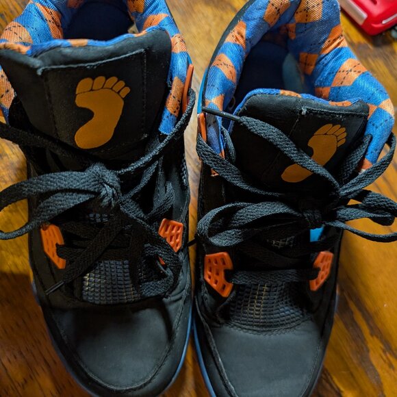 Jordan 4 Retro Cavs - Picture 1 of 7